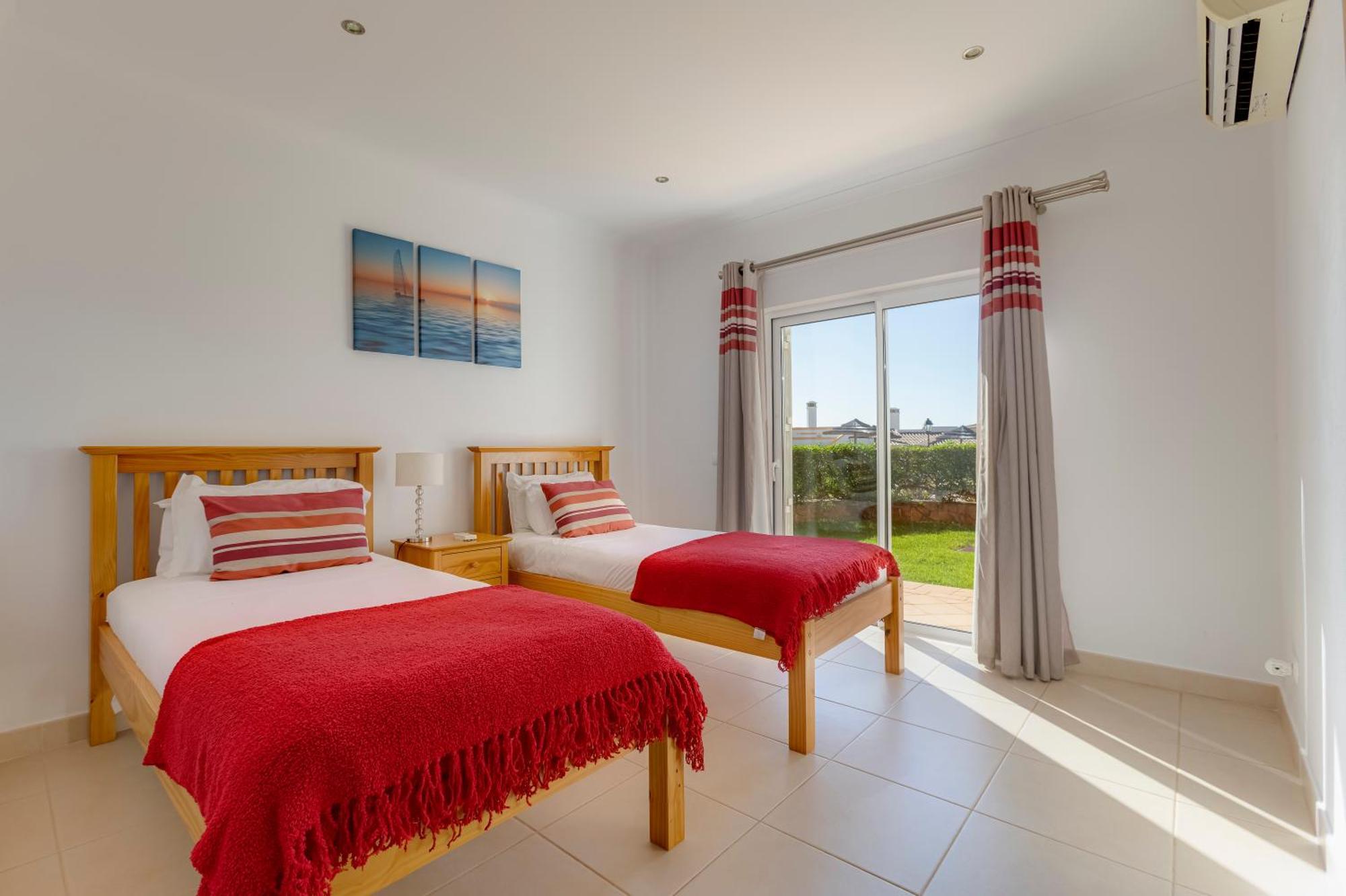 The View - Santo Antonio Villas, Golf & Spa Salema Esterno foto